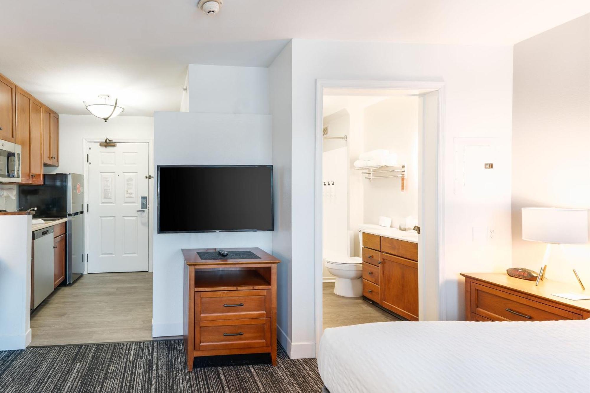 Towneplace Suites Стаффорд Экстерьер фото